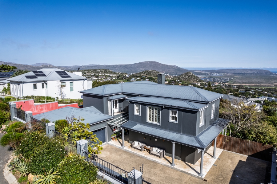 4 Bedroom Property for Sale in Belvedere Western Cape